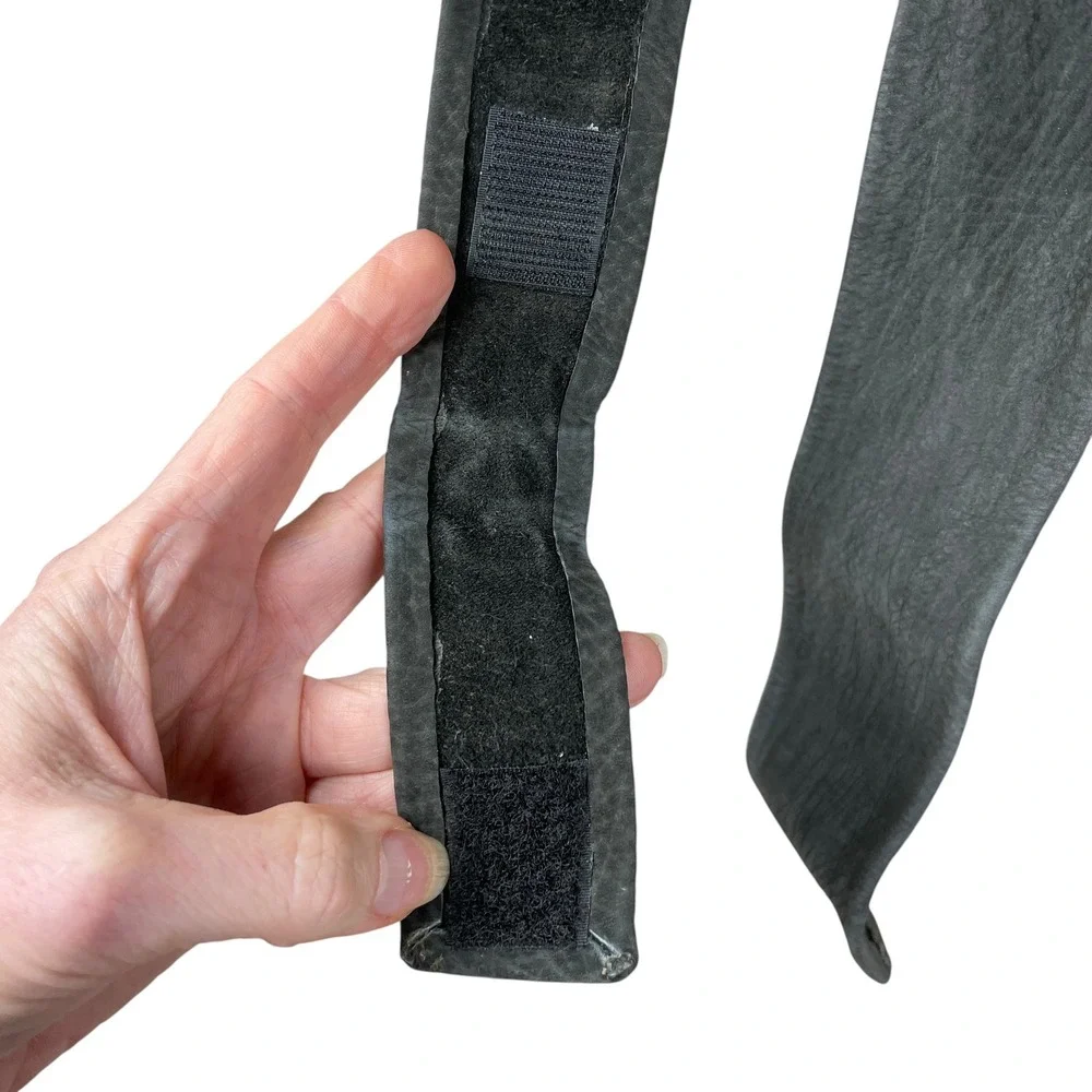 Vintage Black Wide Suede Leather Wrap Belt Hook Loop Closure Minimalist Womens M